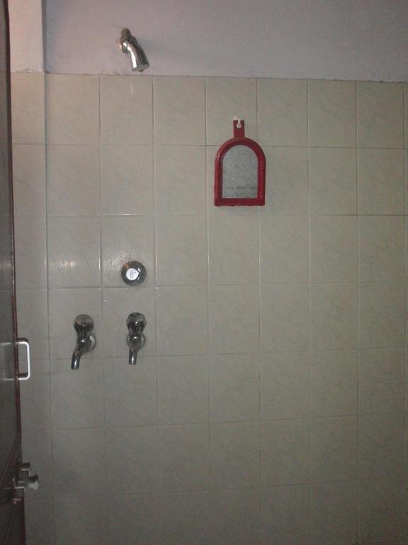 Shivakashi Guest House Варанасі Номер фото