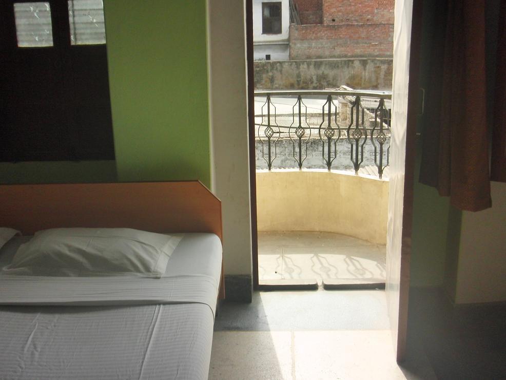 Shivakashi Guest House Варанасі Номер фото