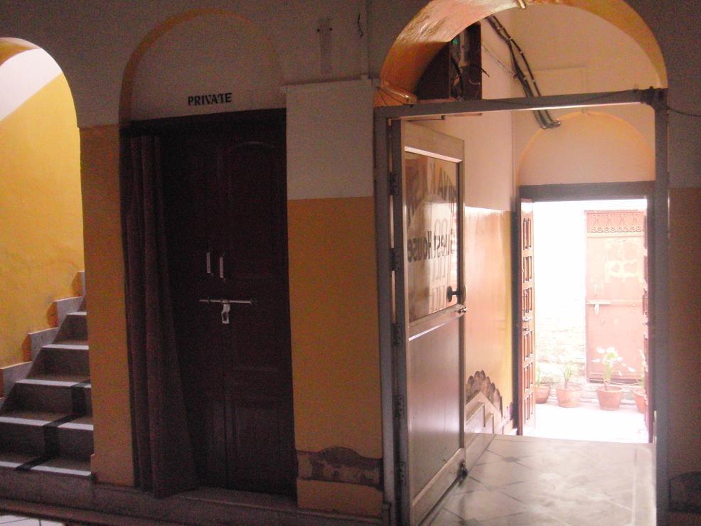 Shivakashi Guest House Варанасі Екстер'єр фото